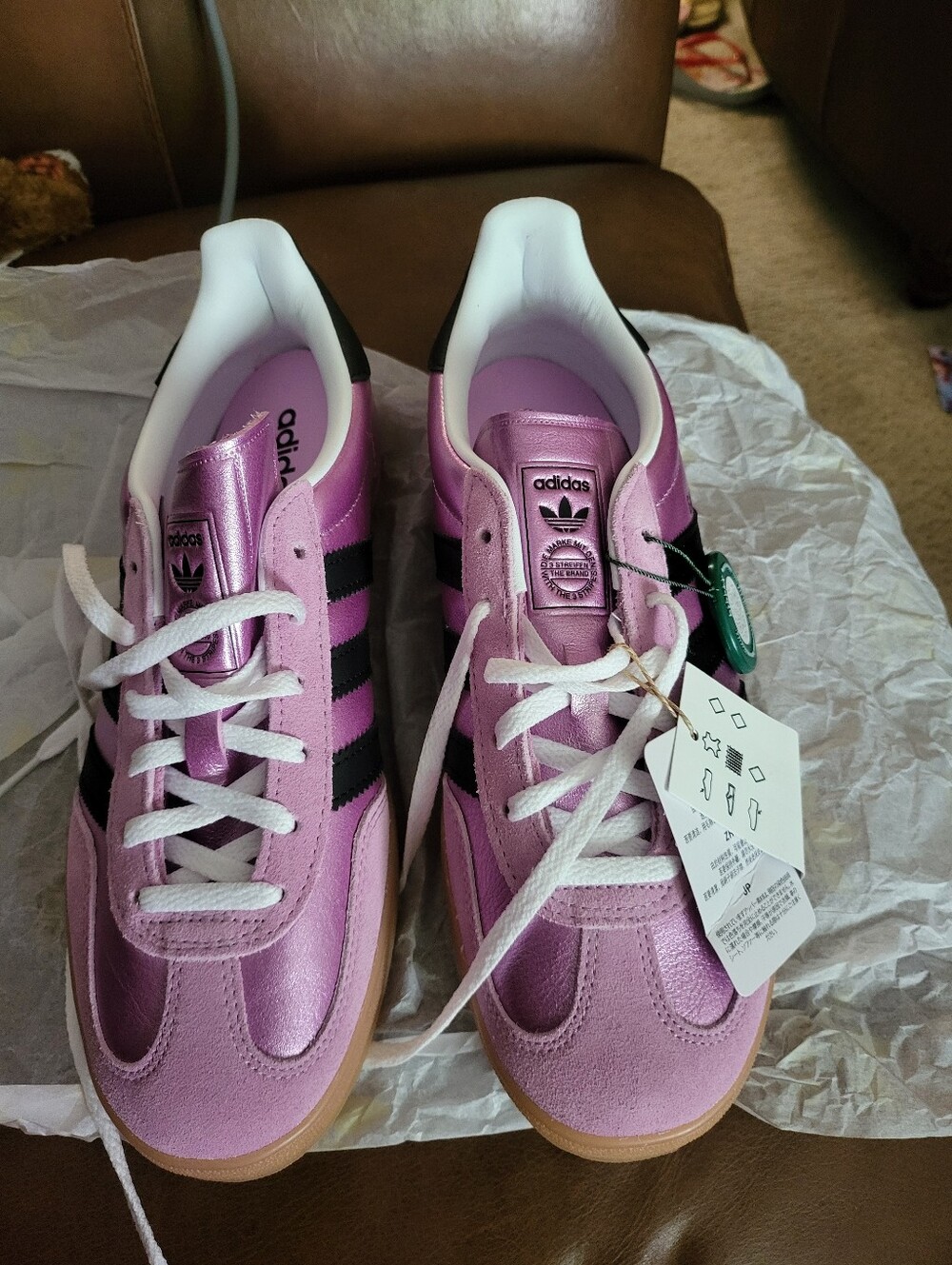 adidas Gazelle Indoor Bliss Lilac with Black Stripes and Gum Sole size 9 New - Picture 4 of 4